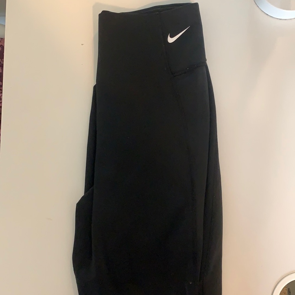 Black Nike dry fit leggings size medium